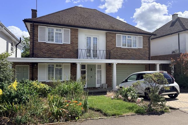 4 bed property, in Courtleigh Avenue, £1,150,000