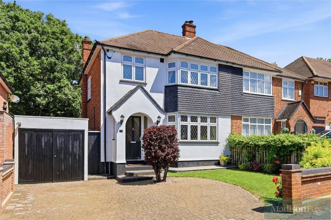 3 bed property, in Coolgardie Avenue, £850,000