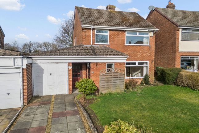 3 bed property, in Hollybank, £325,000