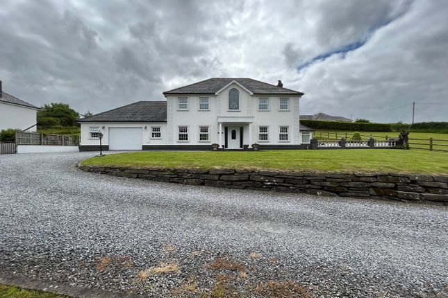 4 bed property, in Ferwig, £620,000