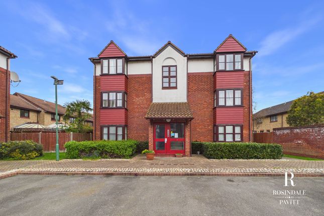 Studio, in Violet Close, £115,000
