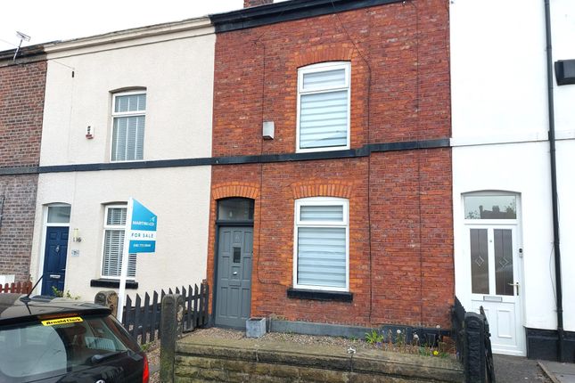 2 bed property, in York Street, £180,000