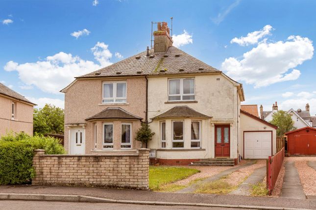3 bed property, in Woodside Crescent, £295,000