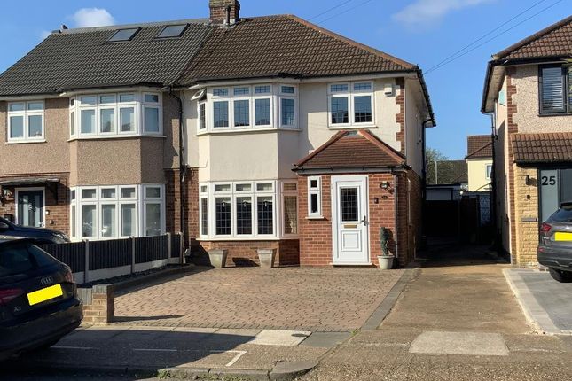 3 bed property, in Gray Gardens, £525,000