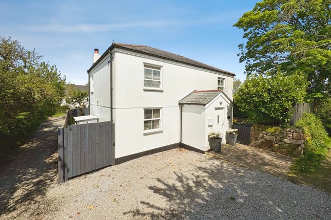 3 bed property, in Leedstown, £450,000