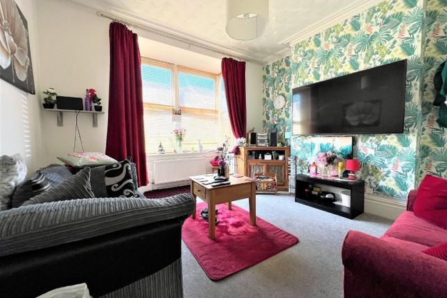 1 bed property, in Abbotsbury Road, £120,000