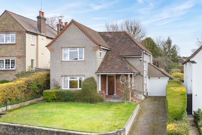 3 bed property, in Coulsdon, £625,000