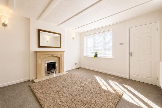 2 bed property, in Parkside, £160,000