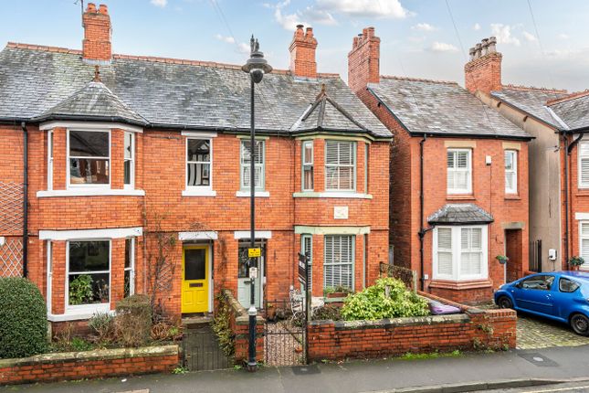 3 bed property, in Roft Street, £265,000