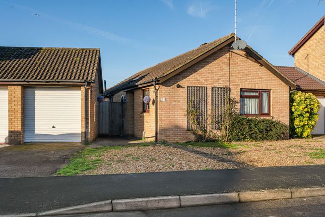 2 bed property, in Deerpark Road, £250,000