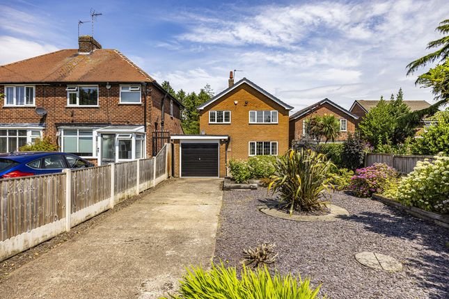 3 bed property, in St Marys Way, £280,000