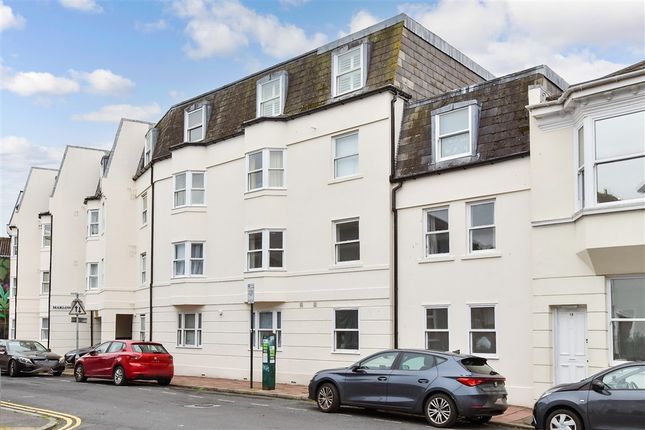 1 bed property, in Park Crescent Place, £170,000