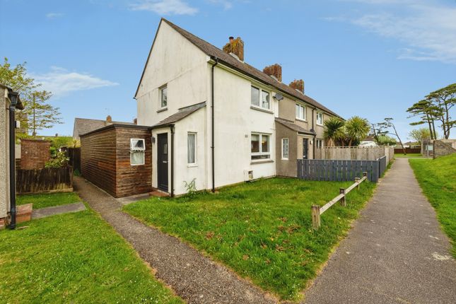 2 bed property, in Lancaster Crescent, £230,000