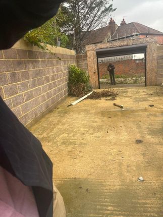 Studio, in Perry Hill, £115,000