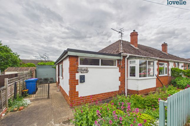 2 bed property, in Hawthorn Avenue, £185,000