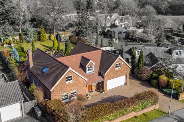 5 bed property, in Oaklea, £1,195,000
