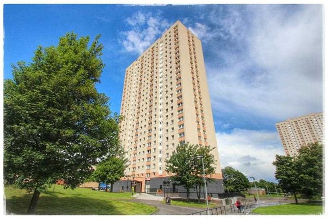 1 bed property, in Dobbies Loan Place, £90,000