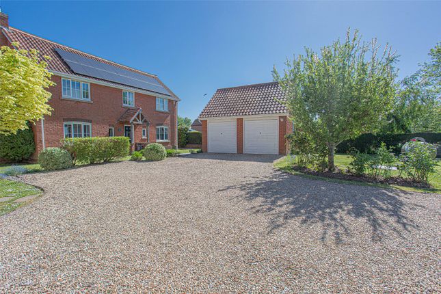 4 bed property, in Stathe Road, £550,000