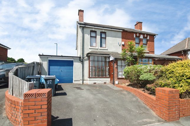 3 bed property, in Jiggins Lane, £245,000