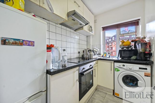 2 bed property, in North End Road, £350,000