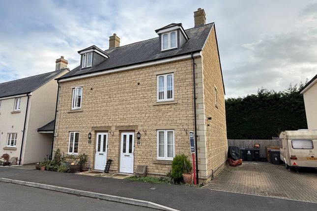3 bed property, in Station Road, £275,000
