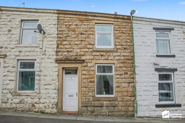 1 bed property, in Monarch Street, £60,000