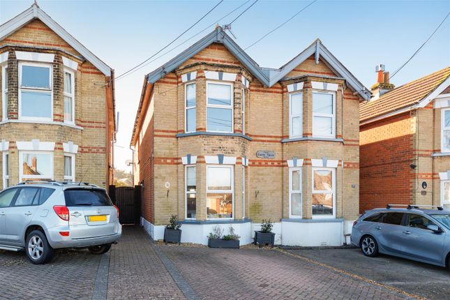 2 bed property, in Period Property - Church Road, £330,000