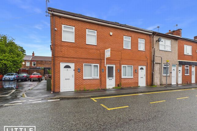 6 bed property, in Junction Lane, £425,000