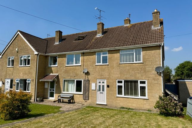 3 bed property, in Laburnum Mews, £310,000