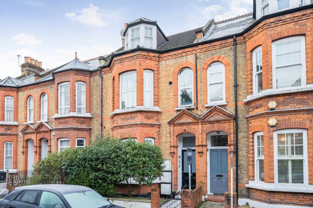 1 bed property, in Rosebery Road, £499,950