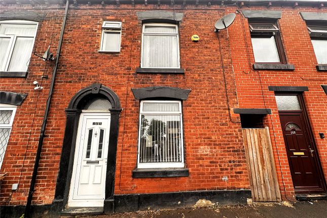 2 bed property, in Higher Wood Street, £155,000