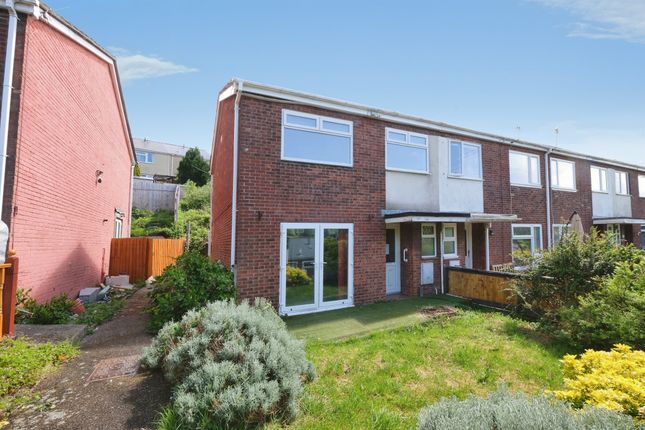 2 bed property, in Whitehorse Court, £85,000