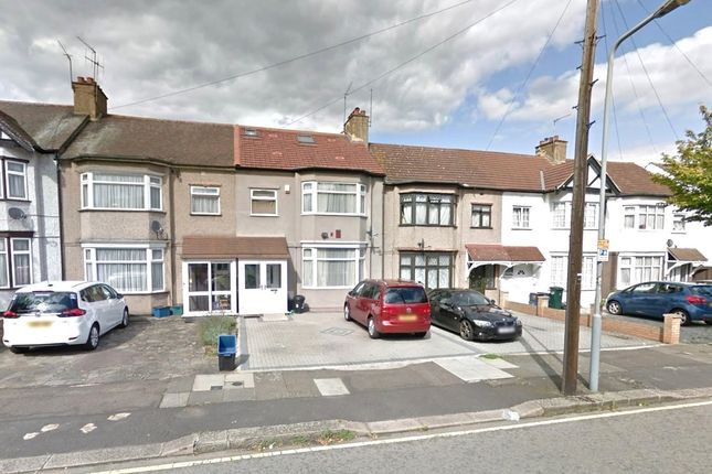 3 bed property, in Martley Drive, £600,000