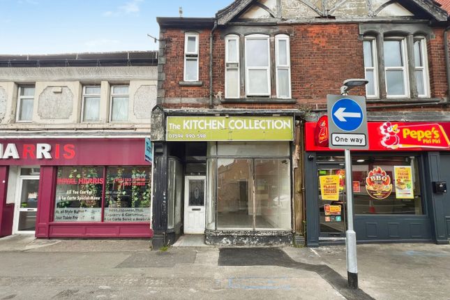 1 bed property, in Borough Road, £125,000