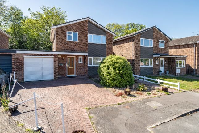 3 bed property, in Whistley Close, £475,000
