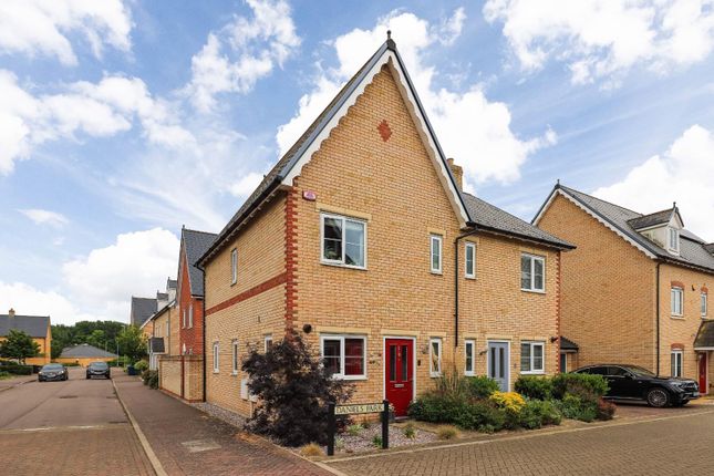 2 bed property, in Daniels Park, £420,000