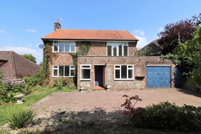 4 bed property, in Stable Lane, £735,000