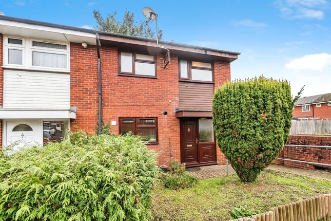 3 bed property, in Lent Green Lane, £385,000