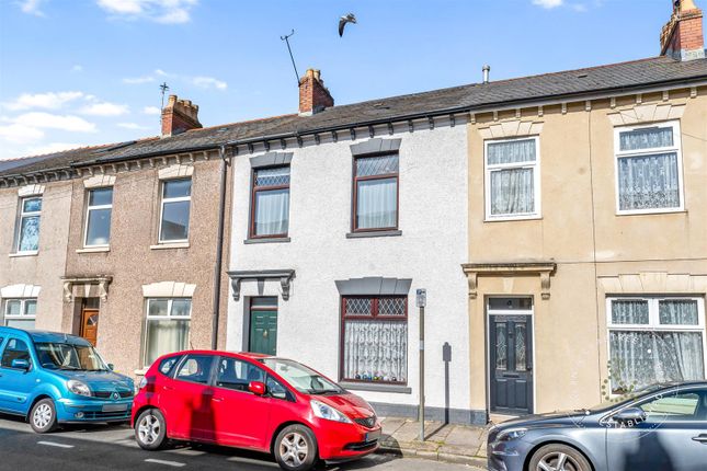 3 bed property, in Green Street, £300,000