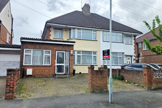 4 bed property, in Warley Avenue, £600,000
