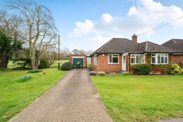 2 bed property, in Apsley End Road, £525,000