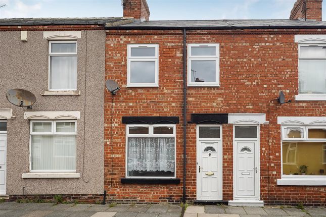 2 bed property, in Brougham Street, £82,500