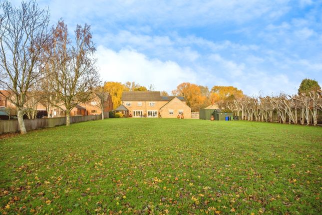 4 bed property, in Coles Lane, £775,000