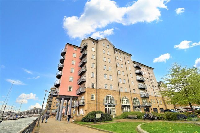 2 bed property, in Lower Burlington Road, £290,000