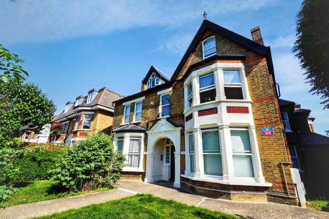 1 bed property, in Flat 5, £145,000
