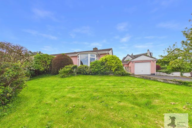 3 bed property, in Aberporth, £225,000