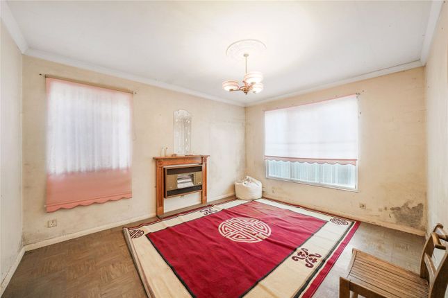 1 bed property, in Benson Court, £350,000