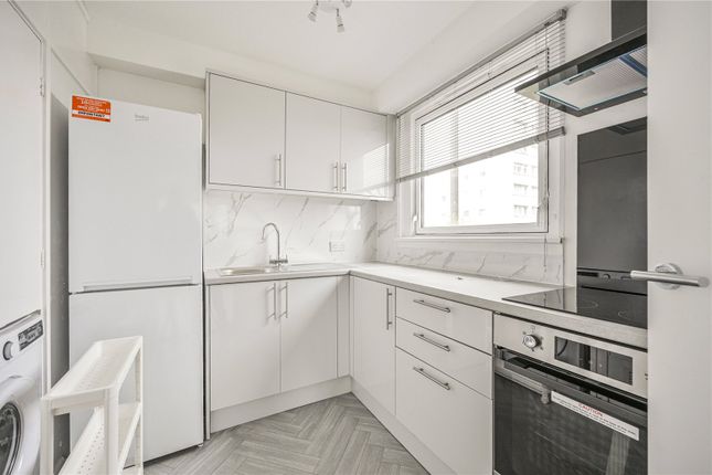 1 bed property, in Horsney Road, £285,000
