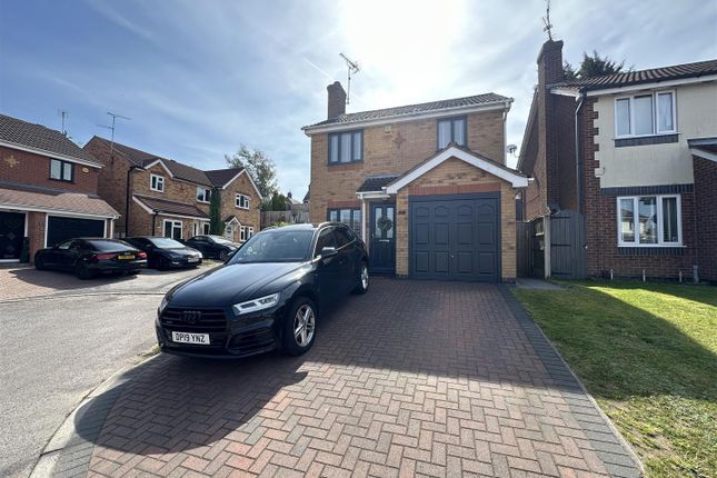 3 bed property, in The Shires, £260,000
