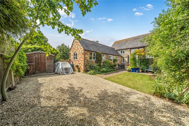 2 bed property, in Priory Farm Cottages, £500,000
